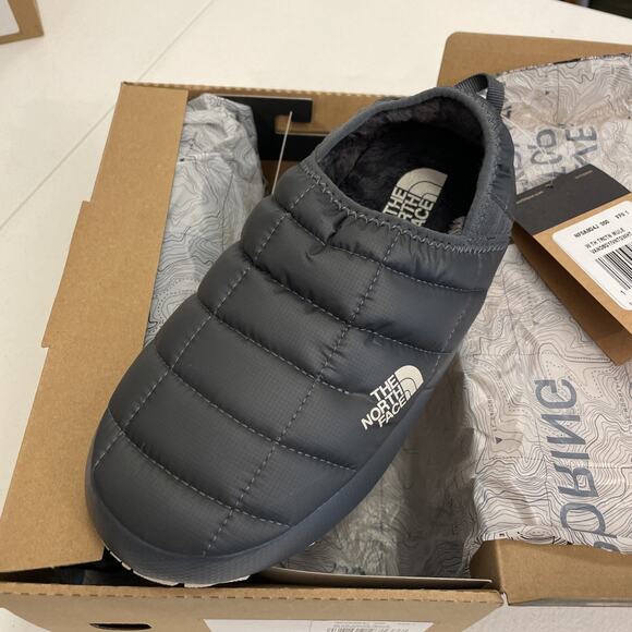NEW The North Face ThermoBall Traction Mule V Slippers Women’s Vanadis Grey 6 - Picture 1 of 5